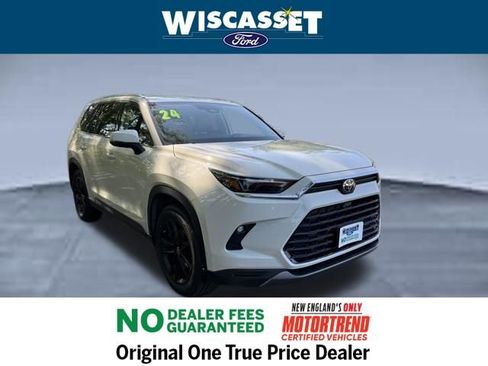 Used 2024 Toyota Grand Highlander Limited image 25