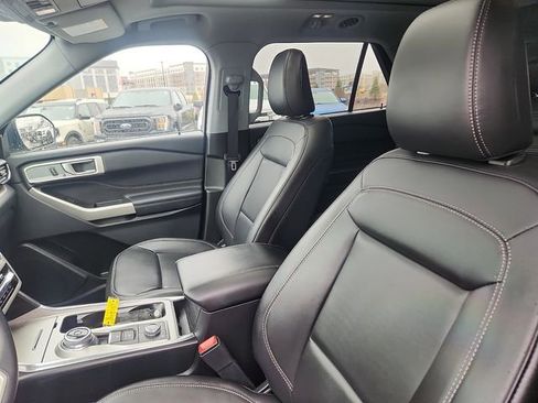 Certified 2023 Ford Explorer XLT w/ Equipment Group 202A AWD/4WD image 23