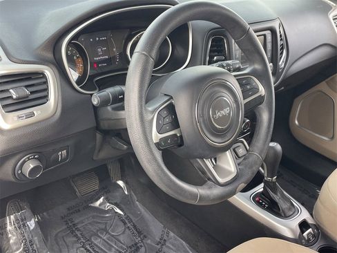 Used 2018 Jeep Compass Sport image 17