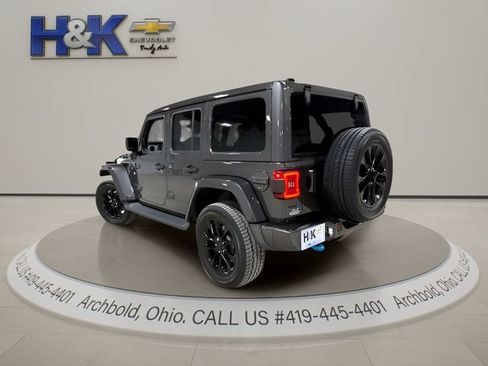 Used 2021 Jeep Wrangler Unlimited Sahara AWD/4WD image 4