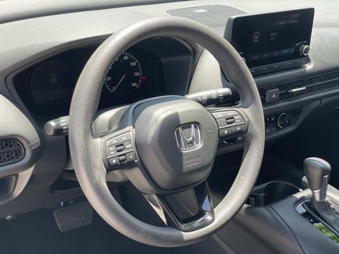 Certified 2024 Honda HR-V LX image 3