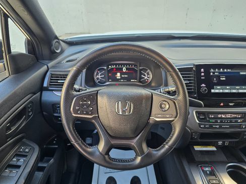 Used 2023 Honda Passport EX-L image 16