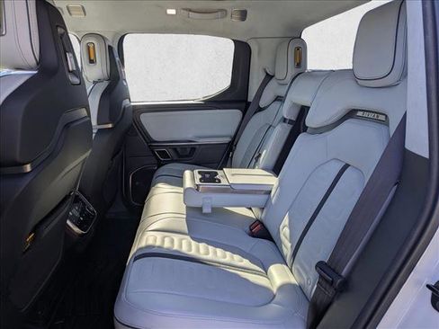 Used 2023 Rivian R1T Adventure image 18