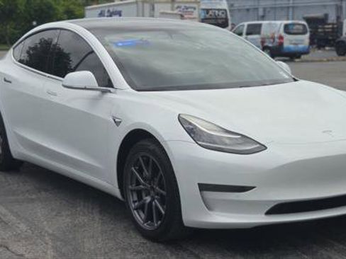Used 2019 Tesla Model 3 Long Range RWD image 9
