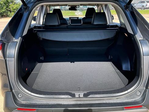 Used 2019 Toyota RAV4 Limited FWD image 31