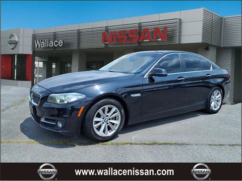 Used 2015 BMW 528i xDrive Sedan AWD/4WD image 1