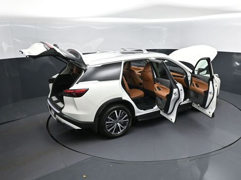 Used 2023 INFINITI QX60 Sensory w/ Vision Package AWD/4WD image 47