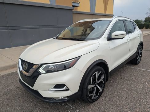 Used 2020 Nissan Rogue Sport SL w/ Premium Package AWD/4WD image 3