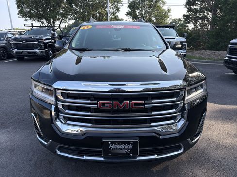Used 2023 GMC Acadia SLT AWD/4WD image 3