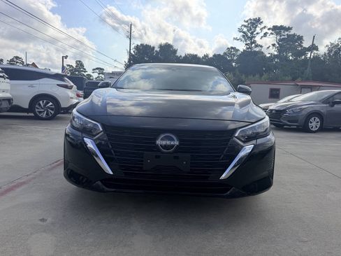 Used 2025 Nissan Sentra SV w/ Trunk Package FWD image 3