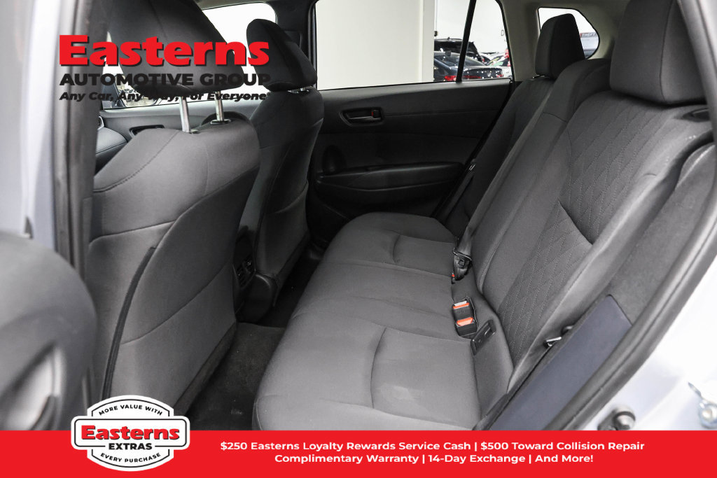 Used 2022 Toyota Corolla Cross LE AWD/4WD image 22
