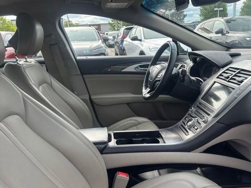 Used 2017 Lincoln MKZ Reserve w/ Climate Package FWD image 14