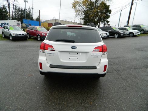 Used 2013 Subaru Outback 2.5i image 7