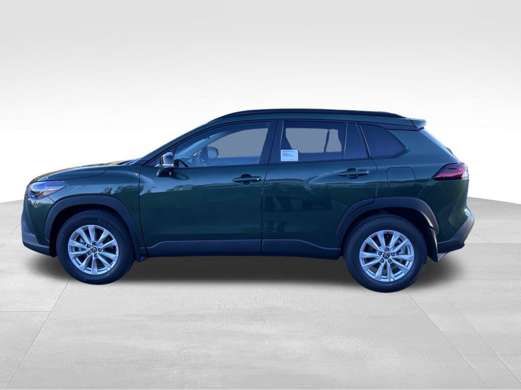 New 2026 Toyota Corolla Cross LE w/ Moonroof Package AWD/4WD image 2
