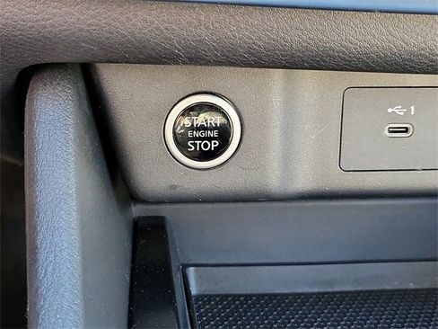 Certified 2023 Nissan Rogue SV image 26