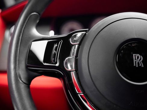 Used 2020 Rolls-Royce Wraith image 44