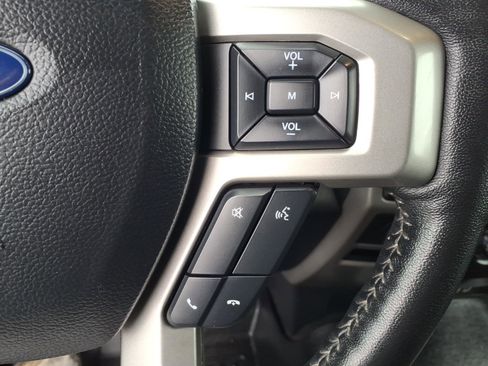 Used 2020 Ford F150 Lariat image 18