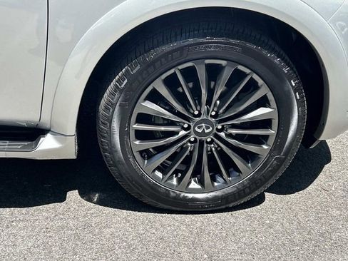 Used 2023 INFINITI QX80 Sensory w/ Cargo Package RWD image 9