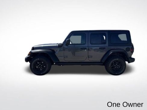 Used 2023 Jeep Wrangler Unlimited w/ Cold Weather Group AWD/4WD image 2
