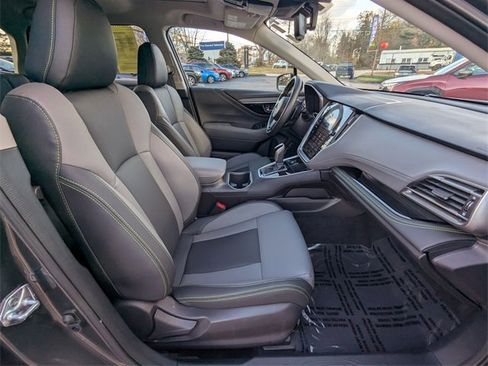 Used 2025 Subaru Outback Onyx Edition image 23