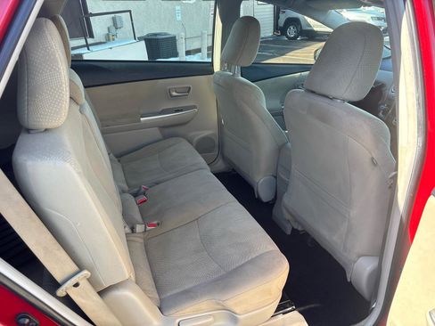 Used 2013 Toyota Prius V Three image 28
