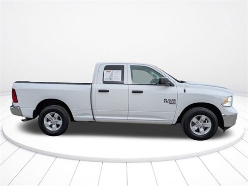 Used 2024 RAM 1500 Classic SLT image 3