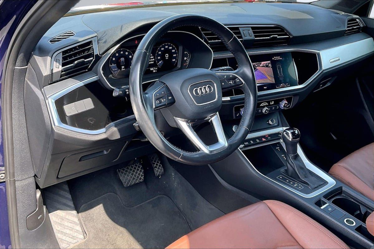 Used 2020 Audi Q3 2.0T Premium w/ Convenience Package AWD/4WD image 14