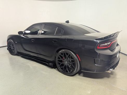 Used 2023 Dodge Charger R/T RWD image 6