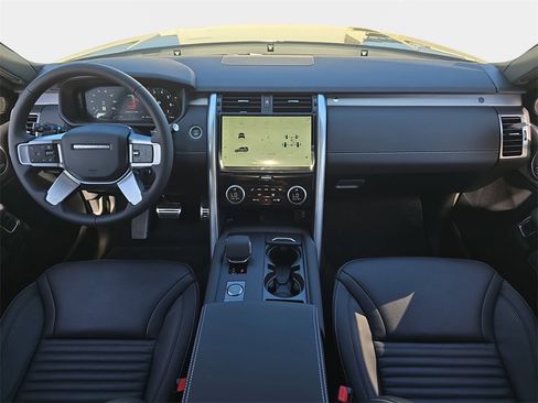 New 2026 Land Rover Discovery Limited Edition image 9