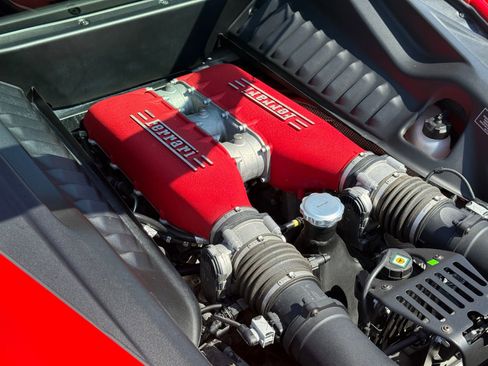 Used 2014 Ferrari 458 Italia Coupe image 23