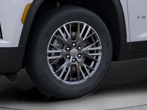 New 2026 Chevrolet Traverse LT image 9