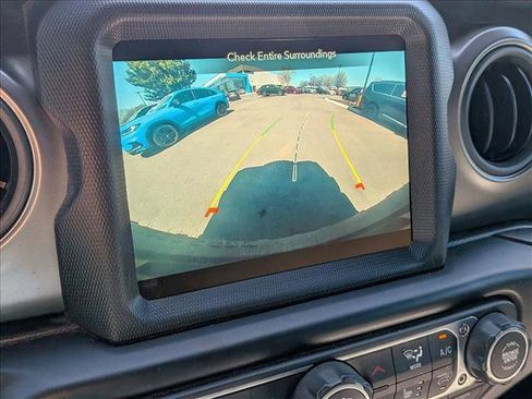 Used 2022 Jeep Wrangler Unlimited Sport w/ Sun And Sound Package image 12