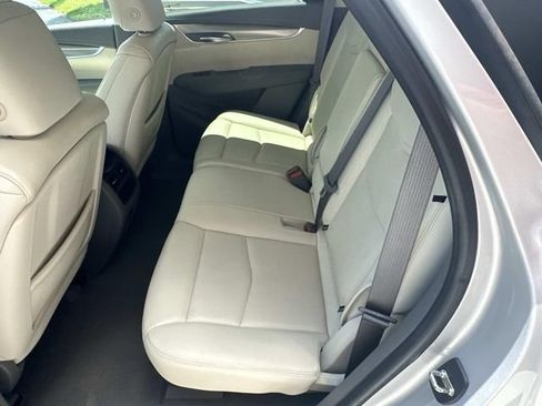 Used 2019 Cadillac XT5 Luxury AWD/4WD image 13