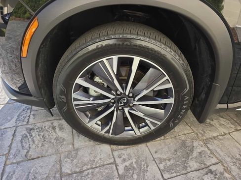 Certified 2026 INFINITI QX60 Luxe w/ Family Package image 5