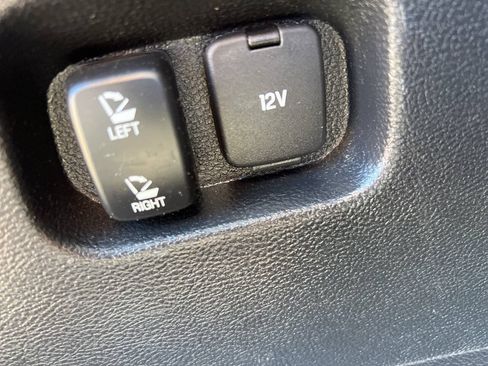 Used 2016 Ford Edge SEL w/ Equipment Group 201A AWD/4WD image 28