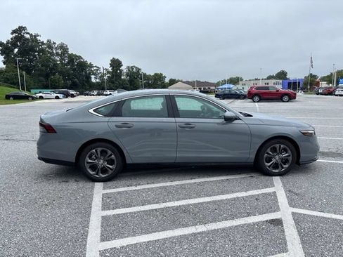 Used 2026 Honda Accord EX-L image 8