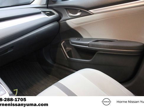 Used 2016 Honda Civic EX-T image 11
