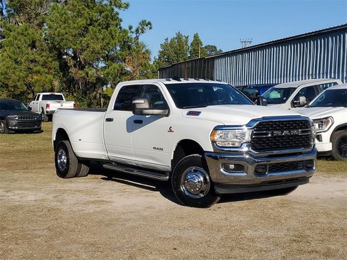 Used 2024 RAM 3500 Big Horn image 38