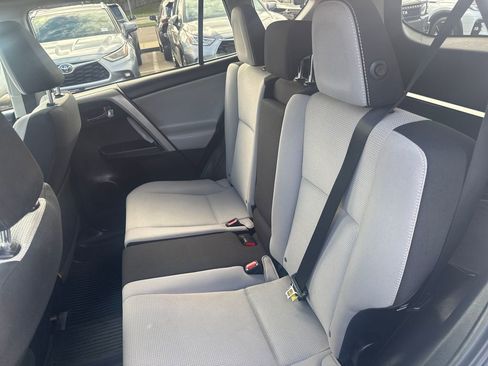 Used 2017 Toyota RAV4 XLE w/ Premium Special Value Package AWD/4WD image 37