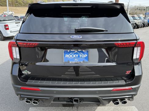 New 2026 Ford Explorer ST w/ Sun And Sound Package image 6