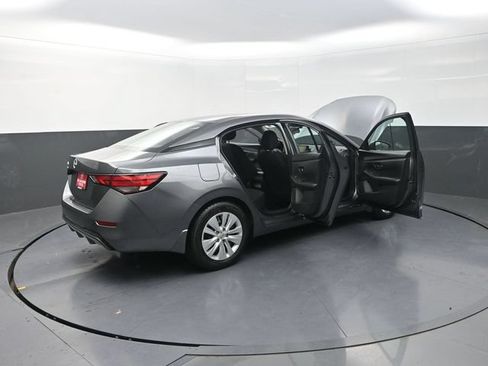 Used 2025 Nissan Sentra S FWD image 45