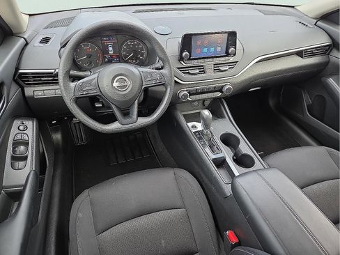 Used 2023 Nissan Altima 2.5 S image 10