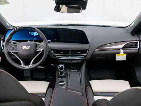 New 2026 Cadillac CT5 V AWD/4WD image 9