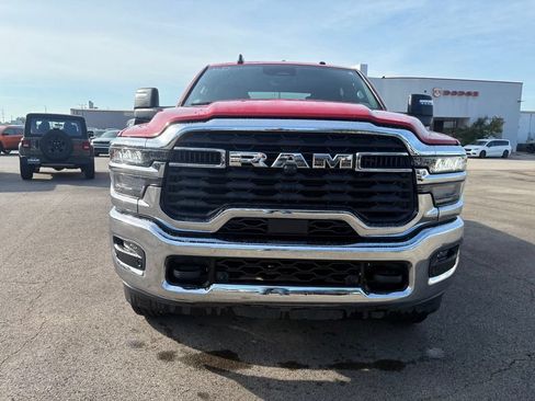 Used 2026 RAM 2500 Big Horn AWD/4WD image 2