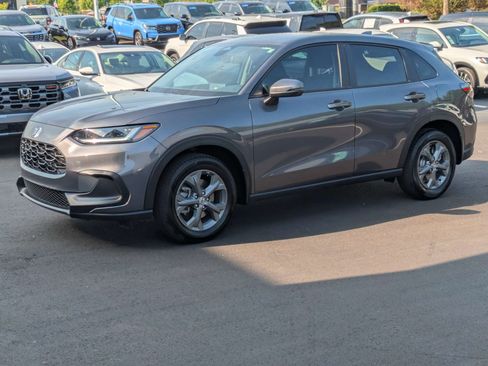 Certified 2026 Honda HR-V LX image 11