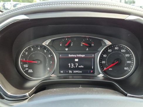 Used 2025 Chevrolet Blazer LT AWD/4WD image 10