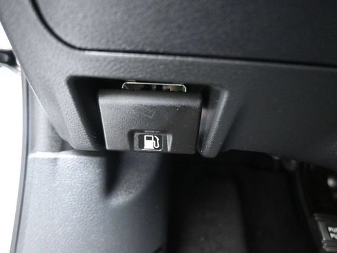 Used 2023 Nissan Sentra SV FWD image 25