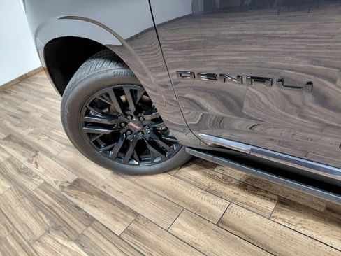 Used 2025 GMC Yukon XL Denali Ultimate w/ LPO, Floor Liner Package image 26