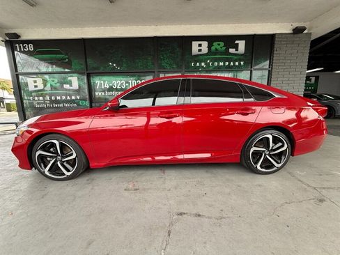 Used 2018 Honda Accord Sport image 4