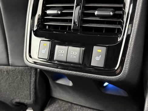 Used 2019 Toyota Avalon Touring image 31